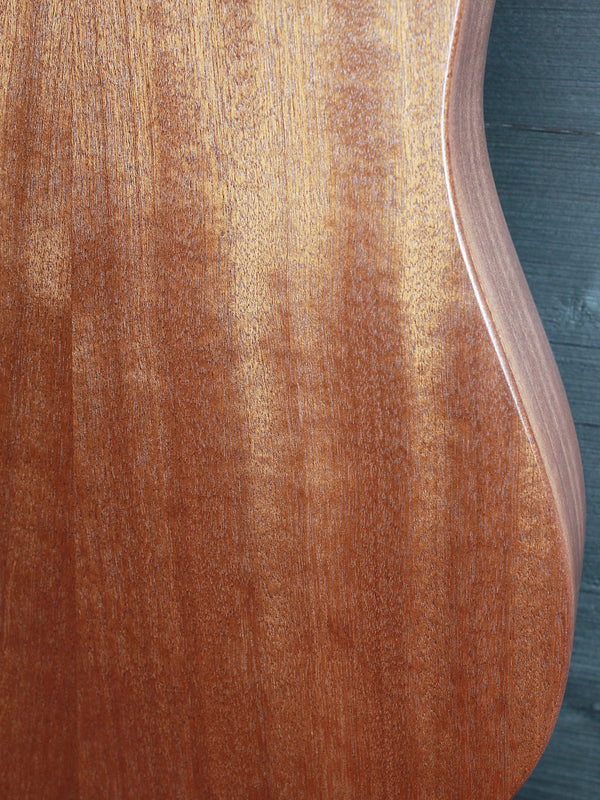 Martin DJr E Solid Wood Junior Series 14-Fret Acoustic-Electric Guitar