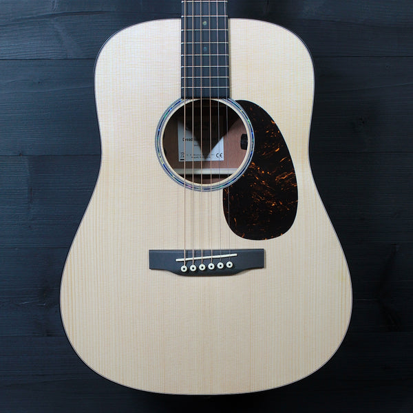 Martin DJr E Solid Wood Junior Series 14-Fret Acoustic-Electric Guitar