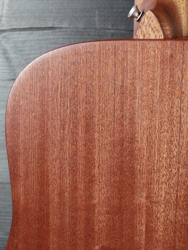 Martin DJr E Solid Wood Junior Series 14-Fret Acoustic-Electric Guitar