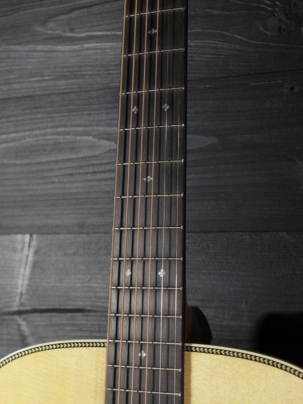 Martin HD28 Standard Series Rosewood Dreadnought Acoustic Guitar