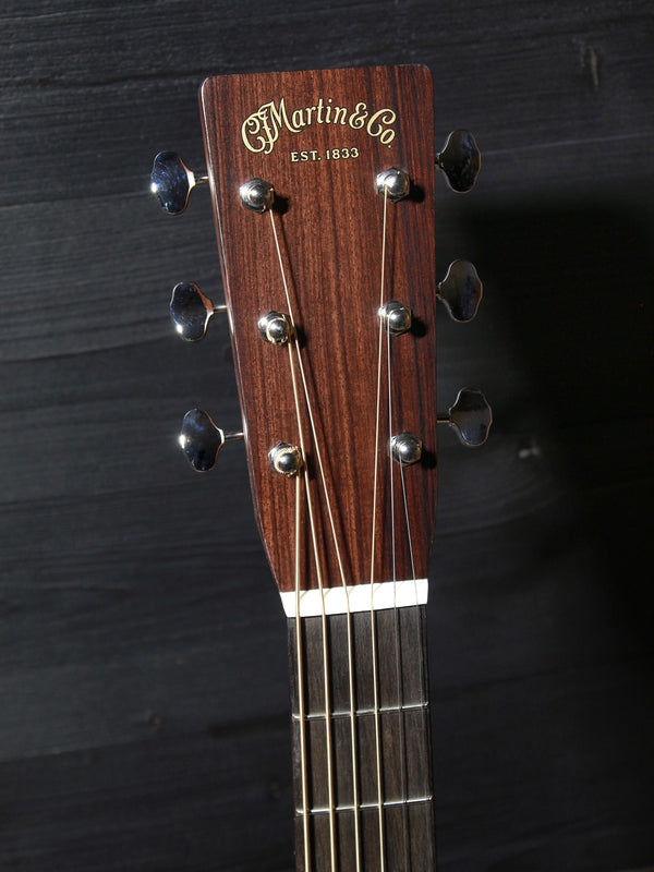 Martin HD28 Standard Series Rosewood Dreadnought Acoustic Guitar