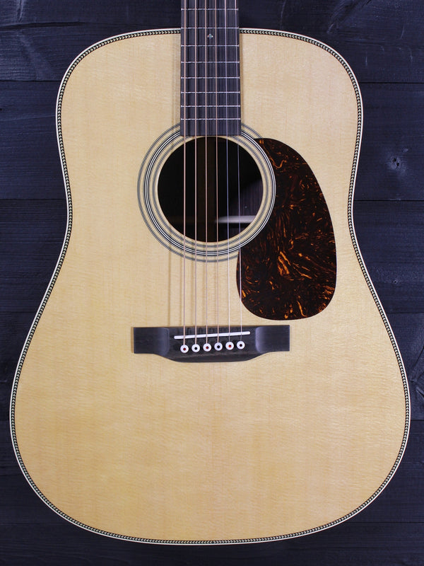 Martin HD28 Standard Series Rosewood Dreadnought Acoustic Guitar