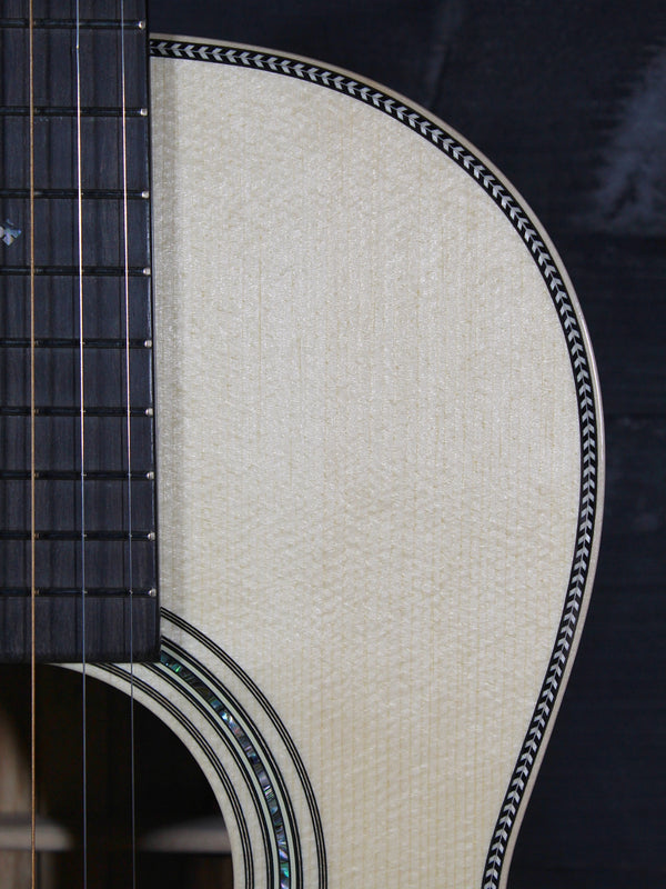 Martin Guitar Custom Shop 00-12 Fret Guatemalan / Engelmann NAMM Show Special