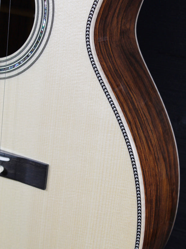 Martin Guitar Custom Shop 00-12 Fret Guatemalan / Engelmann NAMM Show Special