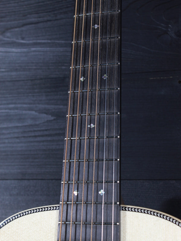 Martin Guitar Custom Shop 00-12 Fret Guatemalan / Engelmann NAMM Show Special