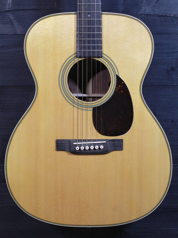2022 Martin OM-28E Acoustic-Electric Guitar – Rosewood & Spruce
