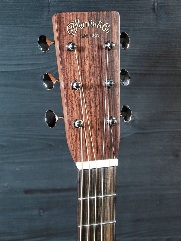 Martin Guitars 000-28 Standard Series Rosewood / Spruce 2025 Model