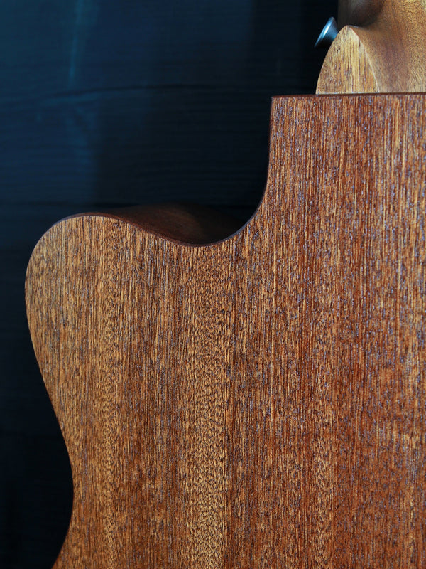 Martin Redesigned 000C Jr E Sapele / Spruce Solid Wood Acoustic-Electric Guitar