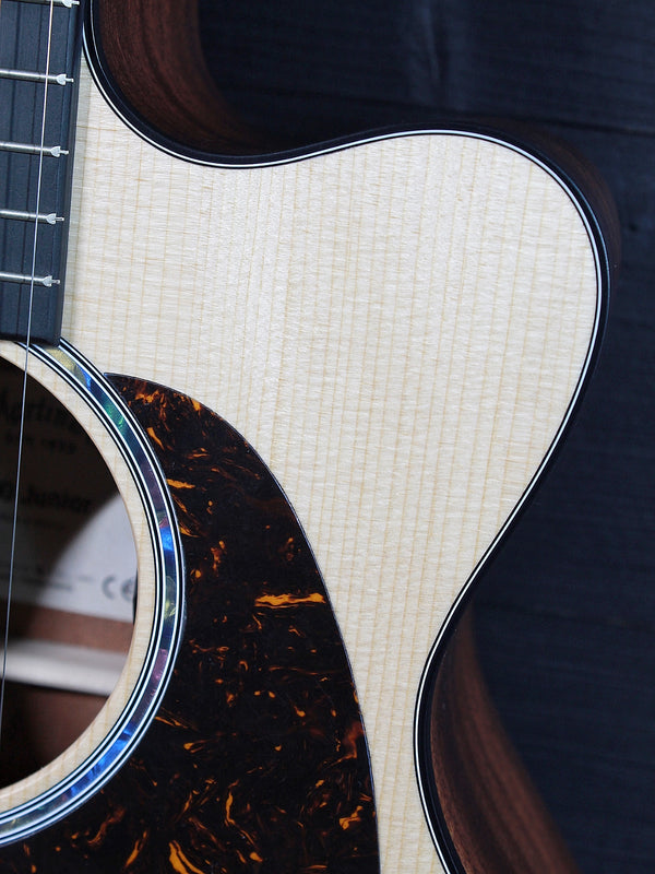 Martin Redesigned 000C Jr E Sapele / Spruce Solid Wood Acoustic-Electric Guitar