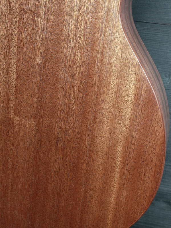 Martin Redesigned 000C Jr E Sapele / Spruce Solid Wood Acoustic-Electric Guitar