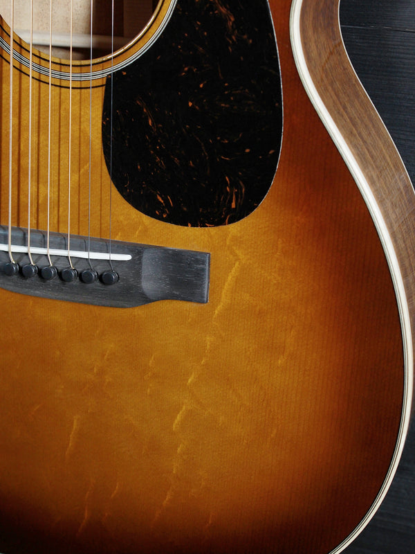 Martin Custom Shop 00-18 Style Bearclaw / Ambertone Engelmann Top Acoustic Guitar