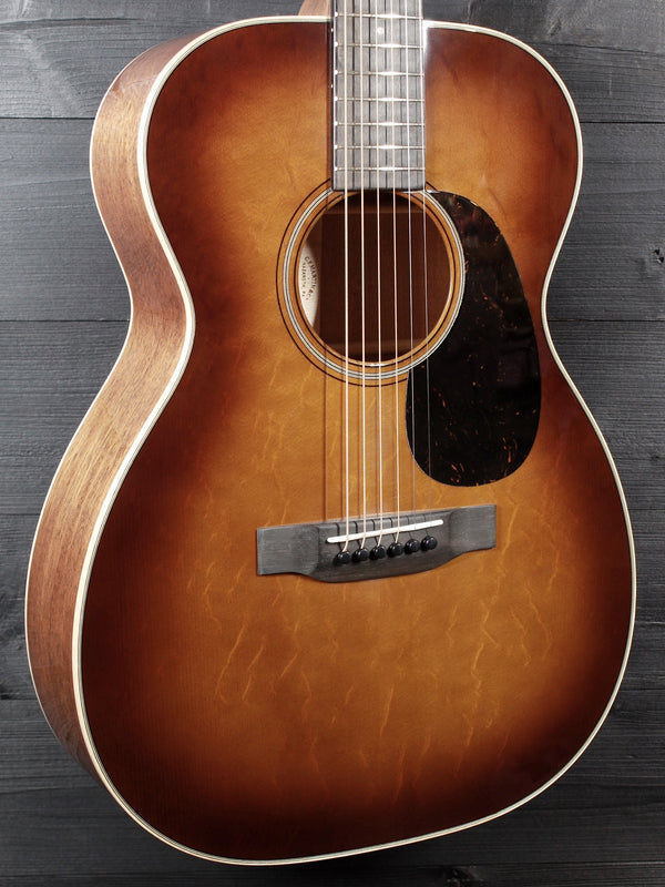Martin Custom Shop 00-18 Style Bearclaw / Ambertone Engelmann Top Acoustic Guitar