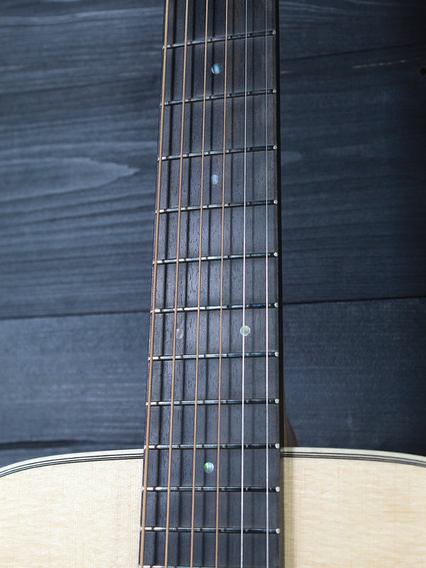 Martin Guitars Custom Shop 000 14-Fret Black Walnut Limited Availability