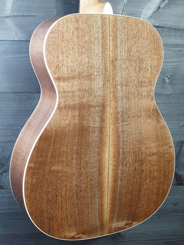 Martin Guitars Custom Shop 000 14-Fret Black Walnut Limited Availability