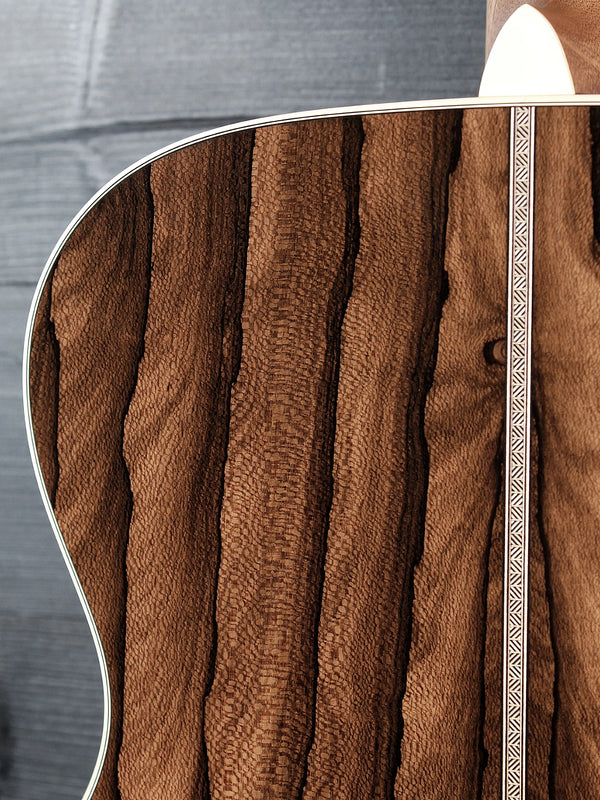 Martin Guitars Custom Shop Expert 000 14-Fret Ziricote / Sinker Redwood Exclusive