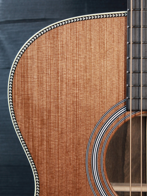 Martin Guitars Custom Shop Expert 000 14-Fret Ziricote / Sinker Redwood Exclusive