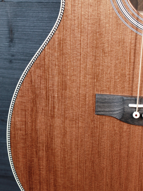 Martin Guitars Custom Shop Expert 000 14-Fret Ziricote / Sinker Redwood Exclusive