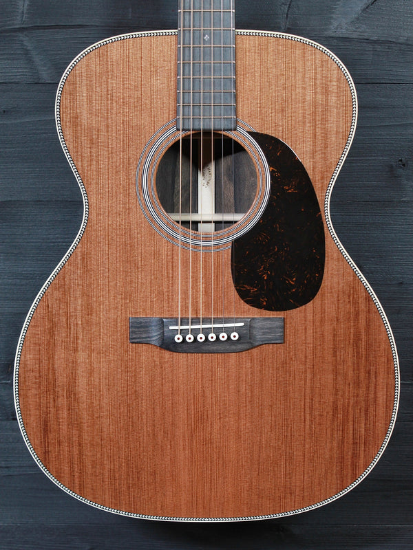 Martin Guitars Custom Shop Expert 000 14-Fret Ziricote / Sinker Redwood Exclusive