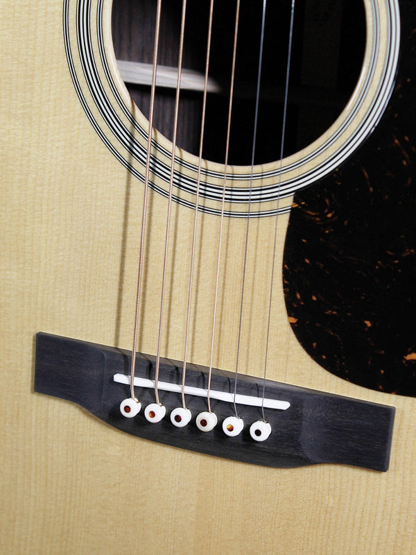 Martin HD-28 Standard Series Acoustic Guitar | Solid East Indian Rosewood & Sitka Spruce Dreadnought