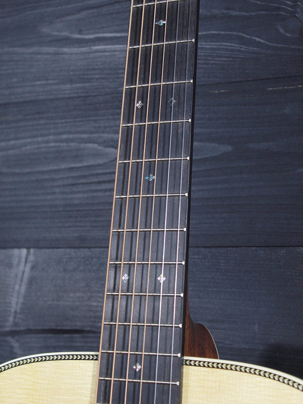 Martin HD-28 Standard Series Acoustic Guitar | Solid East Indian Rosewood & Sitka Spruce Dreadnought