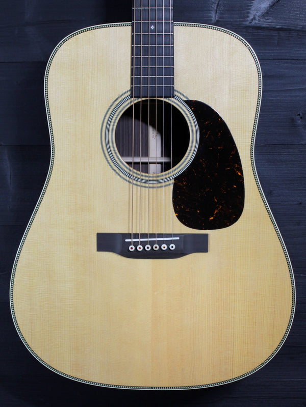 Martin HD-28 Standard Series Acoustic Guitar | Solid East Indian Rosewood & Sitka Spruce Dreadnought