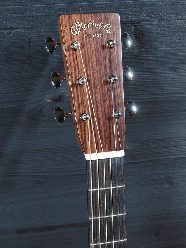Martin HD-28 Standard Series Acoustic Guitar | Solid East Indian Rosewood & Sitka Spruce Dreadnought