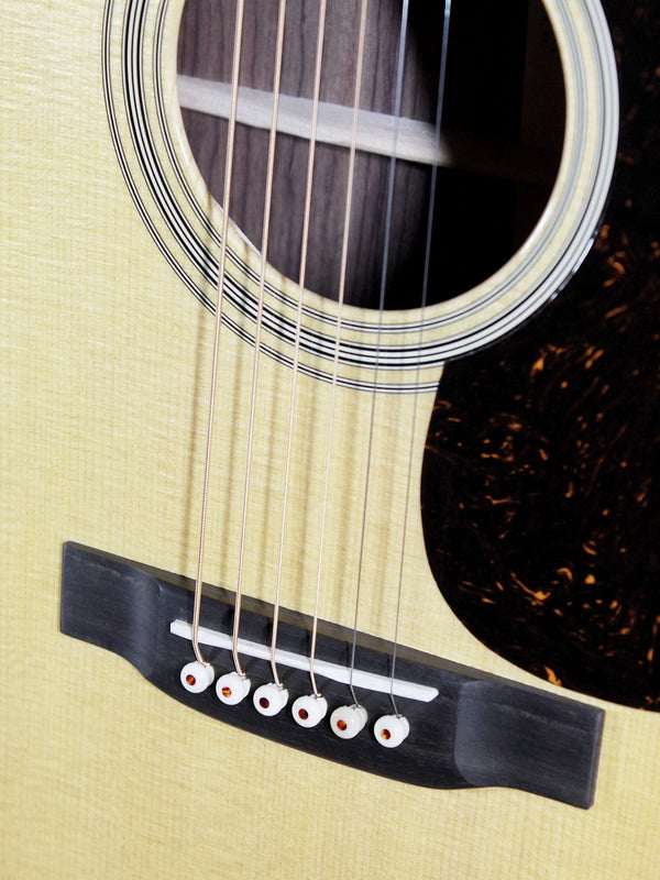 Martin HD-28 Standard Series Acoustic Guitar | Solid East Indian Rosewood & Sitka Spruce Dreadnought