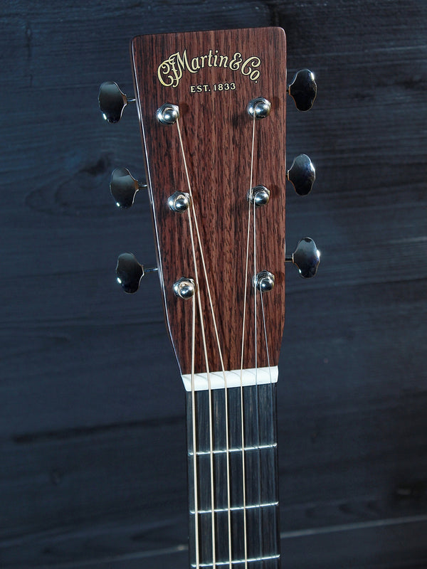 Martin HD-28 Standard Series Acoustic Guitar | Solid East Indian Rosewood & Sitka Spruce Dreadnought
