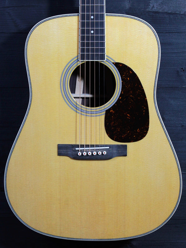 Martin HD-35 Acoustic Guitar - Rosewood Dreadnought Natural
