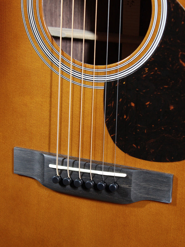 Martin OM-21 Ambertone Acoustic Guitar – Solid Rosewood Orchestra Model with Spruce Top