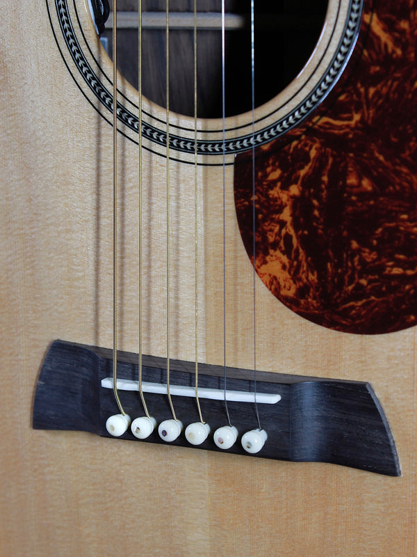 Roberts Luthiery Custom 000 12-Fret Brazilian / Aged Sitka Guitar w/ K&K Pure Mini Pickup