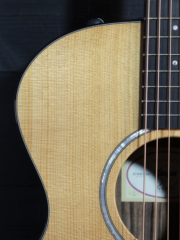 Taylor 212ce Plus Rosewood Grand Concert Acoustic-Electric Guitar - Natural