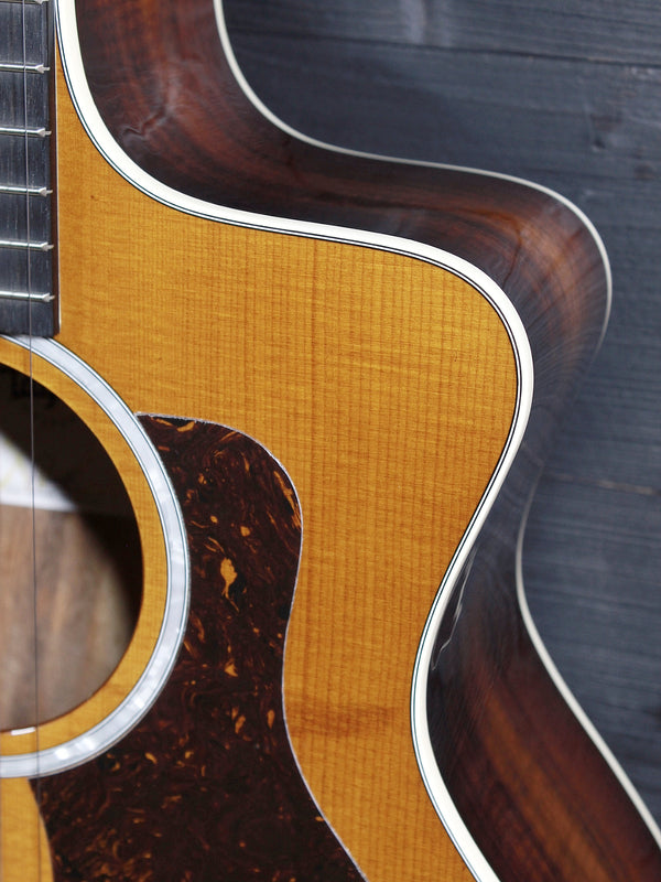 Taylor 214ce K DLX / Koa Deluxe - Special Edition Honeyburst Acoustic-Electric Guitar