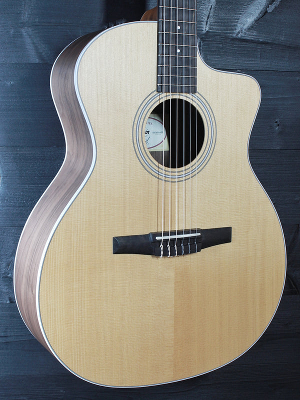 Taylor 214ce-N - Nylon String Walnut Grand Auditorium Acoustic / Electric Guitar