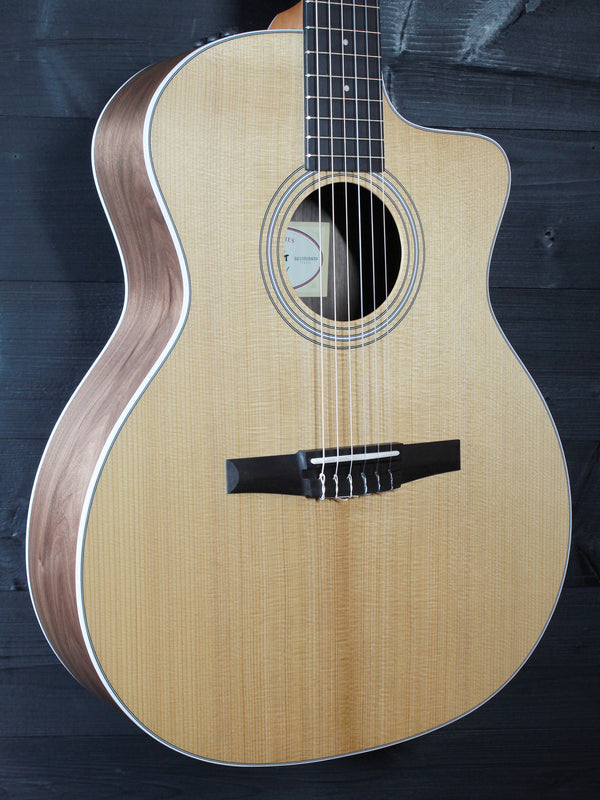 Taylor 214ce-N - Nylon String Walnut Grand Auditorium Acoustic / Electric Guitar