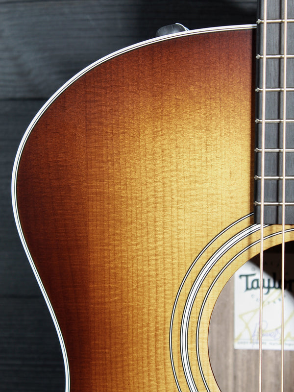 Solid torrefied spruce top on Taylor 214ce Shaded Edgeburst