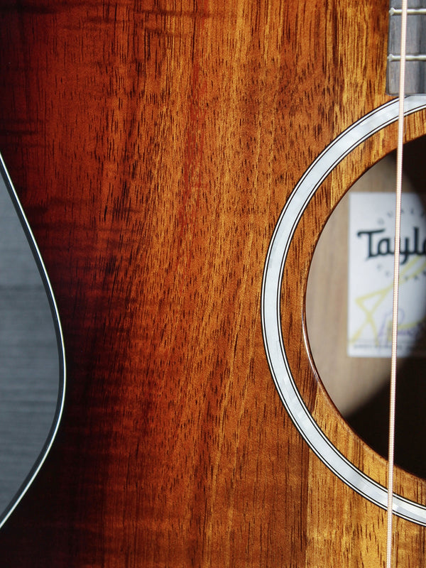 Taylor 224ce-K DLX Koa Acoustic-Electric Guitar | Grand Auditorium Cutaway w/ ES2 Pickup
