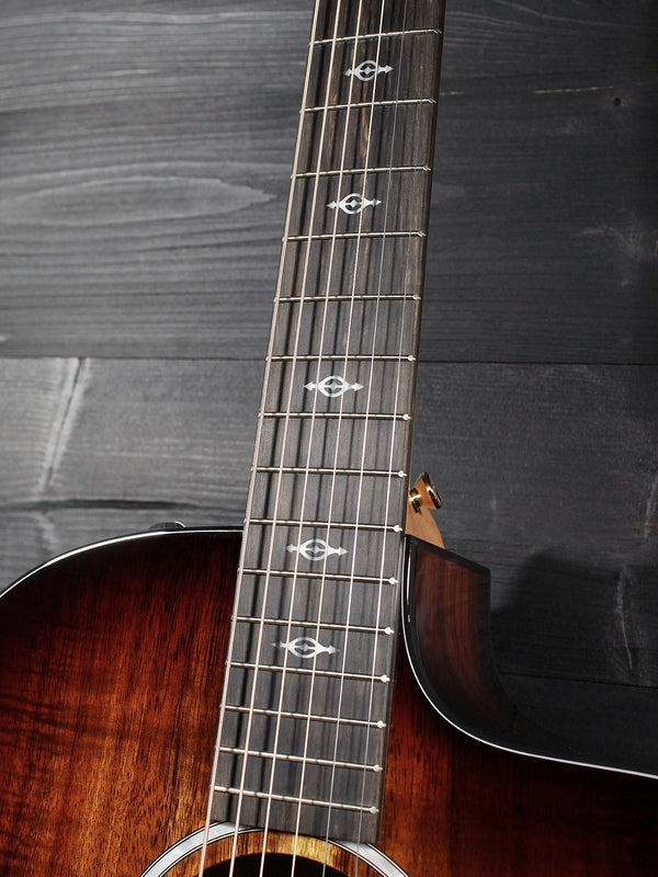 Taylor 224ce-K DLX Koa Acoustic-Electric Guitar | Grand Auditorium Cutaway w/ ES2 Pickup