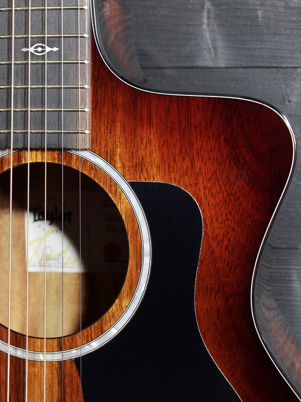 Taylor 224ce K-DLX Koa Deluxe Grand Auditorium Acoustic-Electric Guitar