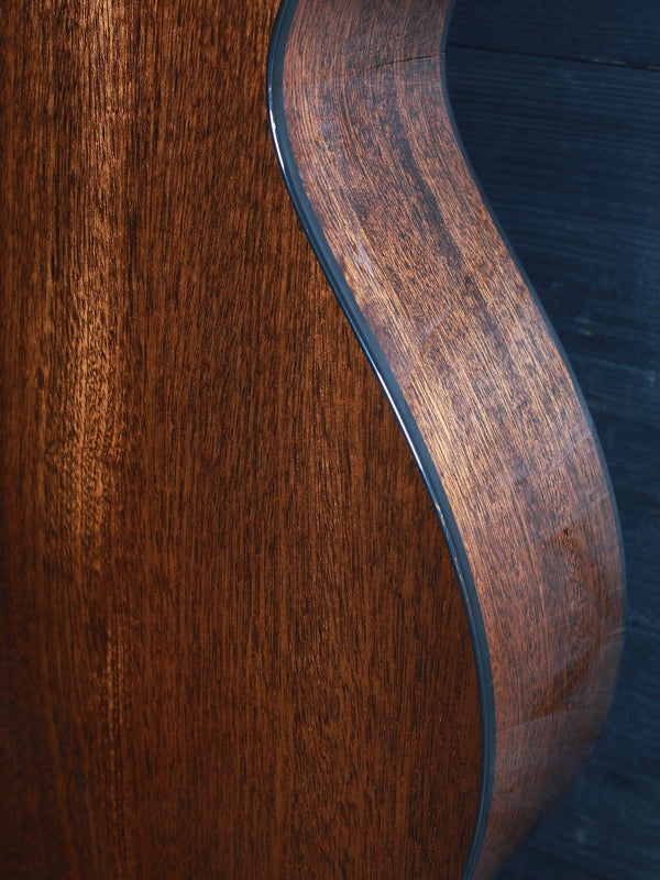 Taylor 312ce Next Generation Grand Concert – Solid Wood Acoustic-Electric Guitar with Claria Pickup System