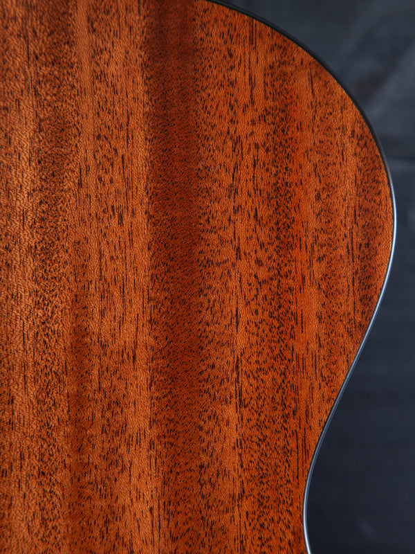 Taylor 322ce 12-Fret V-Brace Grand Concert w/ ES2 Electronics