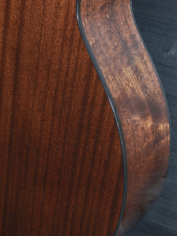 Taylor 324ce Next Generation Acoustic-Electric Guitar – V-Class Bracing, Mahogany Shaded Edgeburst
