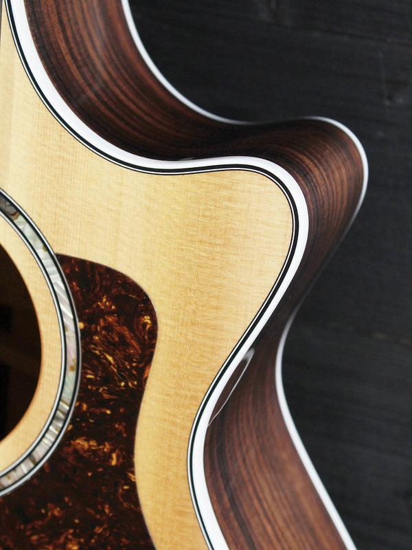     Solid Western Red Cedar top on Taylor 712ce With cutaway