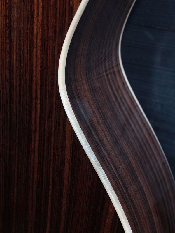 Taylor 814ce SB Sunburst  V-Class Bracing / ES2 Electronics