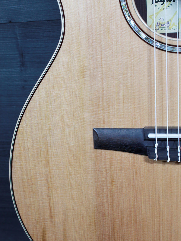 Taylor 814ce-N Nylon String – Western Red Cedar Top / Rosewood Acoustic-Electric Guitar