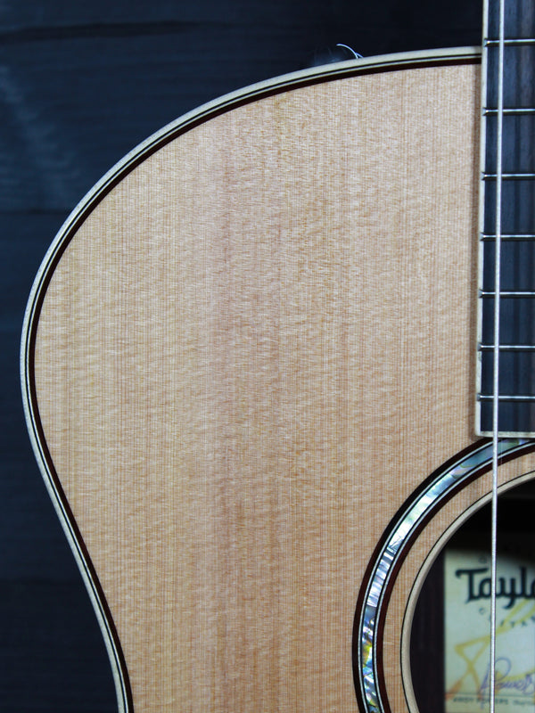 Taylor 814ce-N Nylon String – Western Red Cedar Top / Rosewood Acoustic-Electric Guitar
