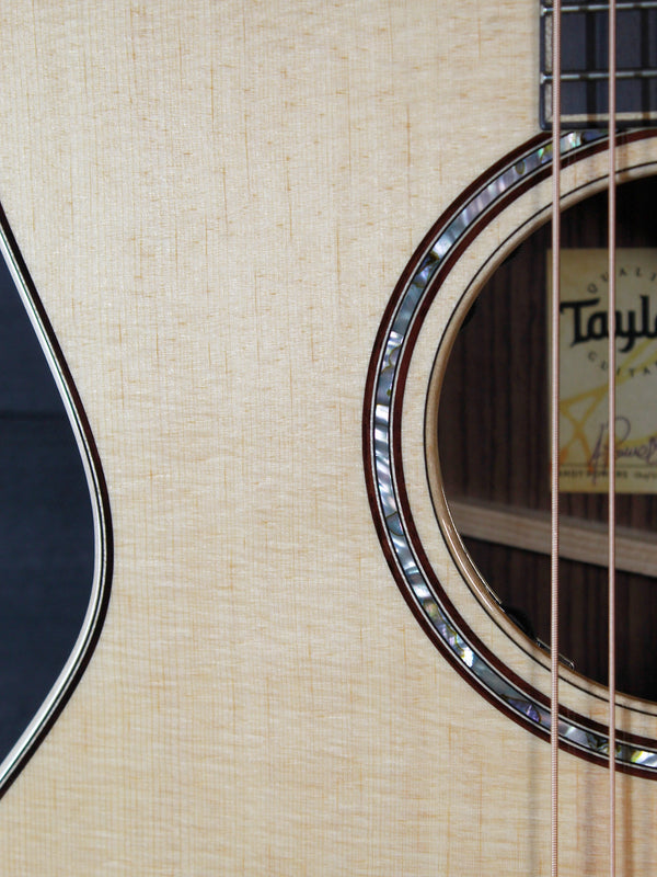 Taylor 814ce Next Generation Sitka Spruce top rosette