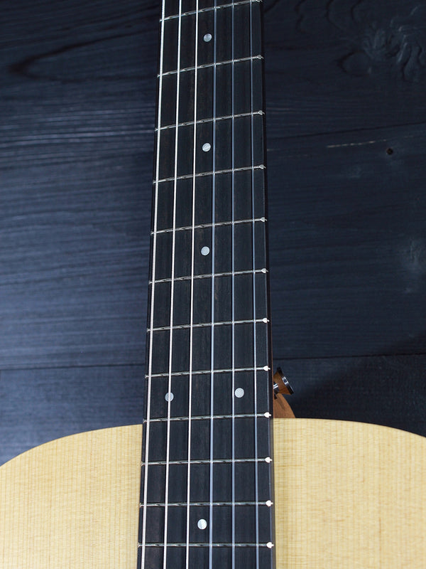 Taylor Academy 12E N / Nylon String - Holiday Price Reduction - Walnut Spruce Acoustic-Electric Guitar