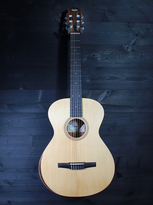 Taylor Academy 12E N / Nylon String - Holiday Price Reduction - Walnut Spruce Acoustic-Electric Guitar