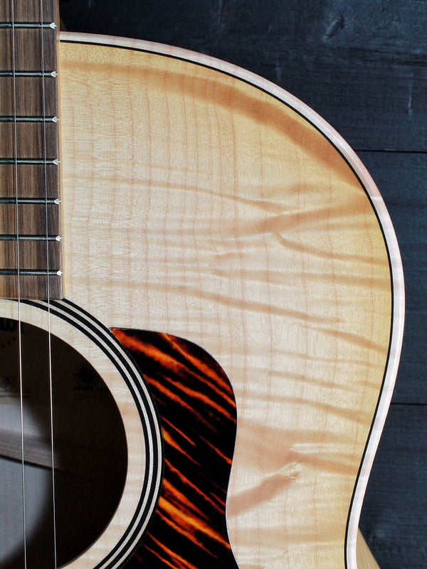 Taylor AD27E Flametop Special Edition - Maple Grand Pacific